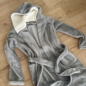 ASOS like new long robe grey XS